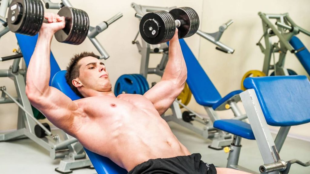 ejercicios de gym de pecho